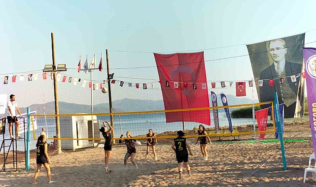 Köyceğiz'de 3'üncü Zafer Kupası Plaj Voleybolu Turnuvası başladı