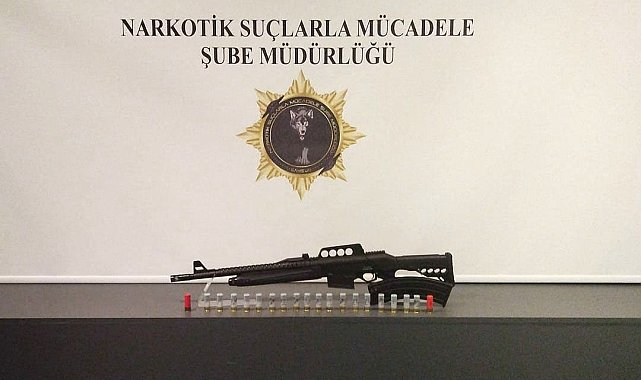 Kubar esrar ve tüfekle yakalanan şahıs tutuklandı