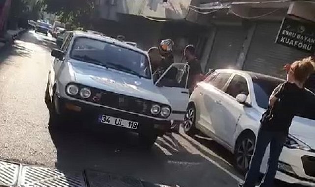 Küçükçekmece'de tamirciden çaldıkları araç bozulunca sahibine yakalandılar