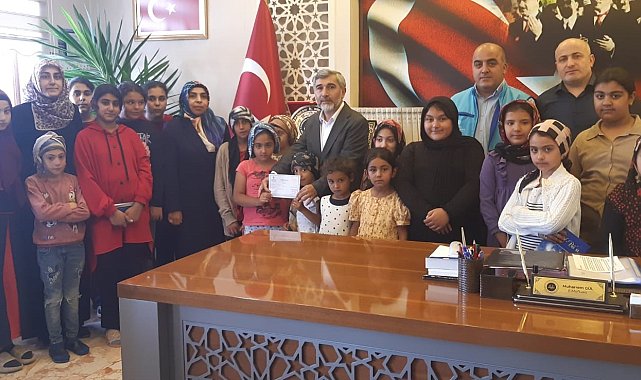 Kur&#039;an kursu öğrencilerinden Filistin&#039;e destek