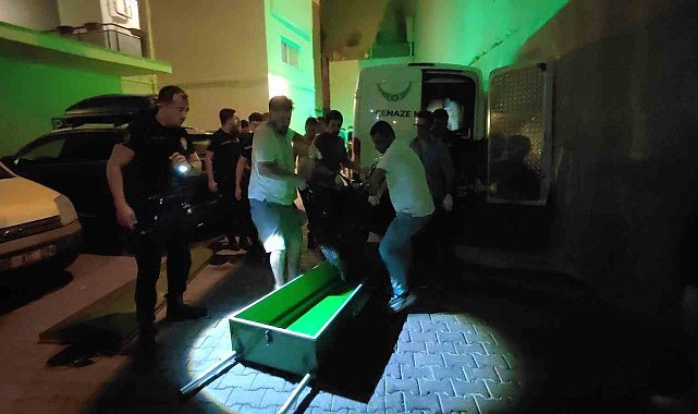 Kuşadası'ndaki evinde ölü olarak bulundu