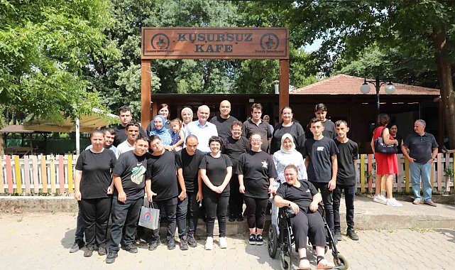 Kusursuz kafe 8'inci yaşını kutladı