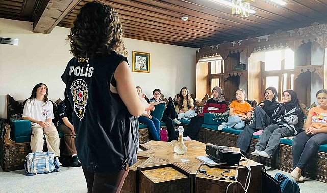 Kütahya'da öğrencilere siber güvenlik, teknoloji bağımlılığı eğitimi