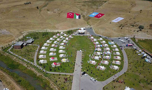 Malazgirt Zaferi'nin 953'üncü yıl dönümü kutlamaları Ahlat'ta başladı