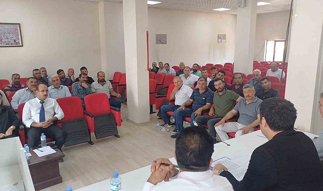 Malazgirt'te şeker pancarı üreticilerinin sorunları masaya yatırıldı
