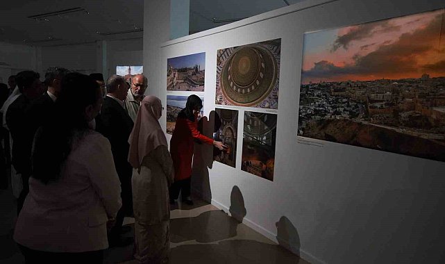 Malezya İslam Sanatları Müzesinde fotoğraf sergisi açıldı