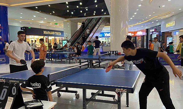 Mardian Mall'da bölgenin ilk masa tenisi turnuvası düzenlendi