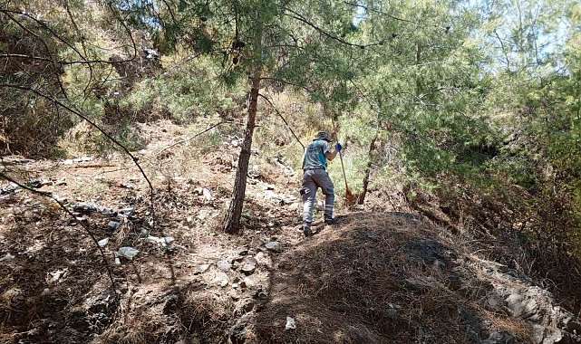 Marmaris'te seyir tepelerinin temizliğine devam edildi