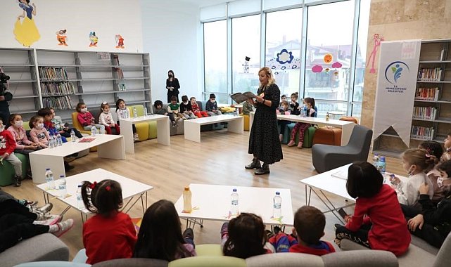 Merkezefendi Belediyesi minikler için Masal Saati etkinliği düzenliyor