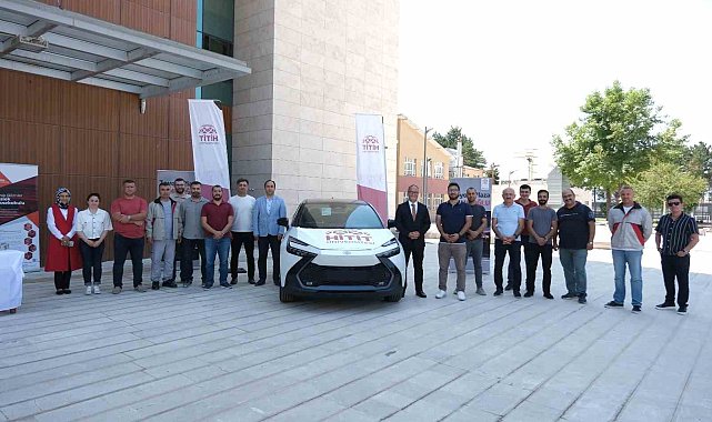 Mesleki teknik eğitim için Hitit Üniversitesi'ne hibrit araç desteği