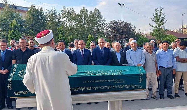 Metrobüs kazasında hayatını kaybeden Ferhat Uçar son yolculuğuna uğurlandı