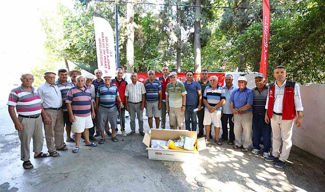 Milas Ören'de 600 adet Akdeniz Meyve Sineği tuzağı dağıtıldı