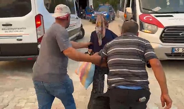 Muğla Kavaklıdere Yeşilbağcılar Mahallesi tahliye ediliyor