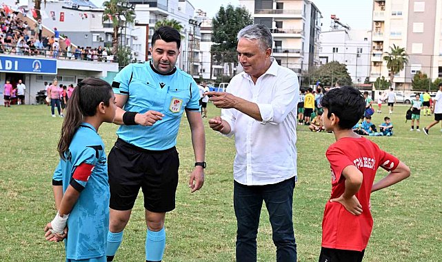 Muratpaşa Belediye Başkanı Ümit Uysal: 'Muhteşem zafer bize ilham kaynağı'