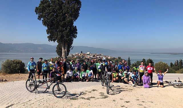 Mysia Yolları'nda engelsiz dostluklar için pedal çevirdiler