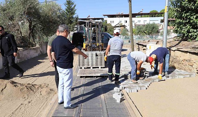 Nazilli Pınarbaşı Mahallesi'nde yol yapım çalışmaları sürüyor