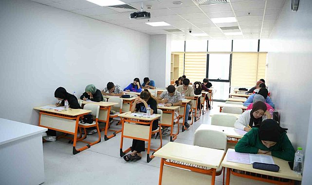 Öğrencilere seviye belirleme sınavı yapıldı