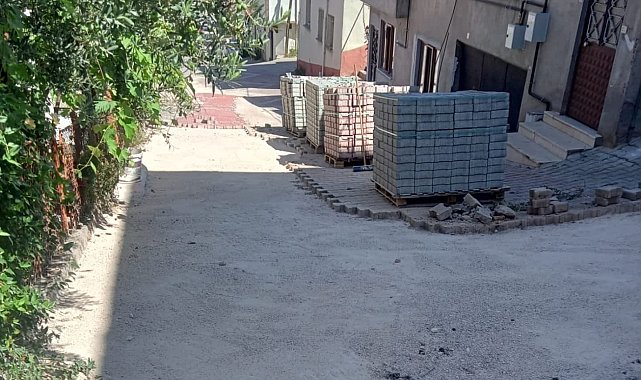 Osmaneli'nde yol bakım ve onarım çalışmaları devam ediyor