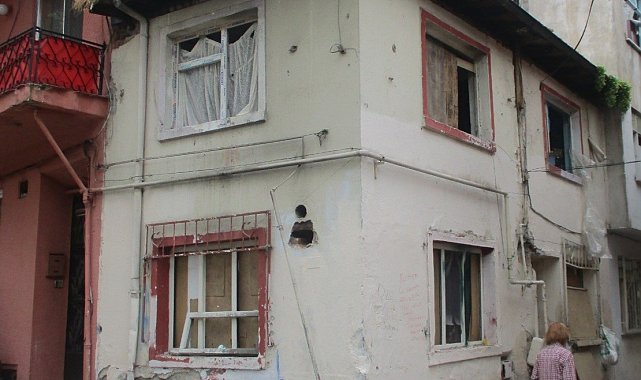 Osmangazi'de metruk bina yıkımları hız kazandı