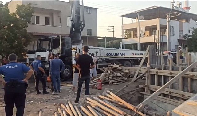 Osmaniye'de elektrik direğine çarpan beton pompası alev aldı: 2 kişi yaralandı