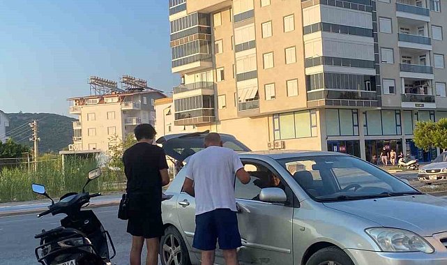 Otomobil ile motosiklet çarpıştı: 1 yaralı