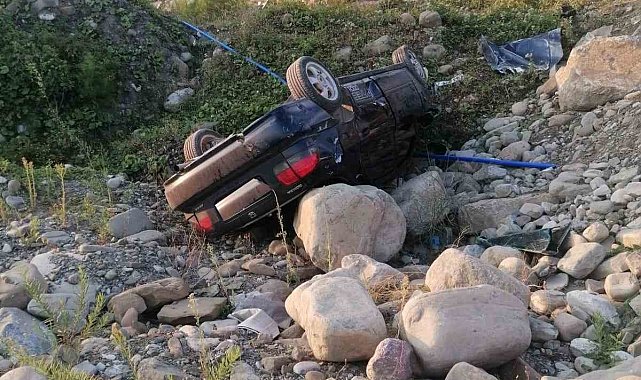 Otomobil şarampole yuvarlandı: 1 yaralı