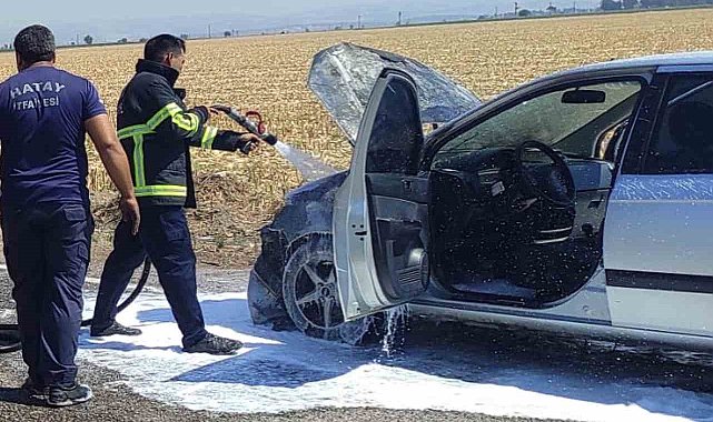Otomobilin motoru seyir halindeyken alev aldı