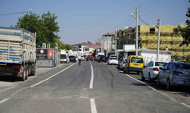 Pazarcık&#039;ta yollar büyükşehir ile yenileniyor