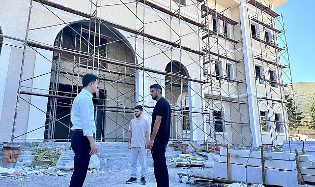 Pazaryeri'nde yeni binaların yapımı hızla sürüyor