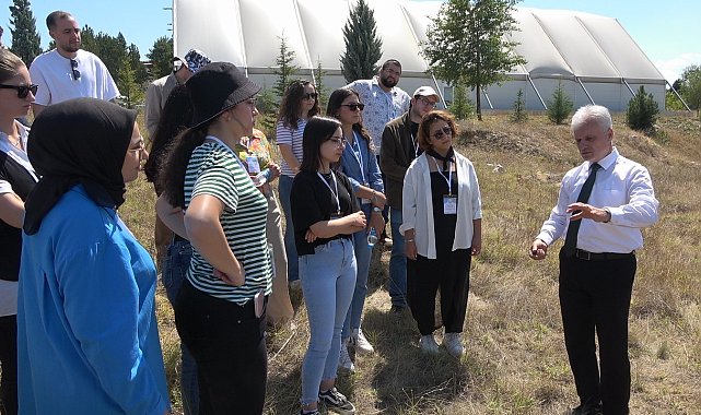Prof. Dr. Küçük, "Teknolojik olarak dünyada İHA kullanarak yangınları gözetleyen iki ülkeden birisiyiz"
