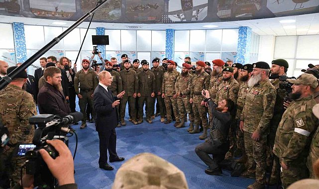 Putin'den 13 yıl sonra Çeçenistan'a sürpriz ziyaret