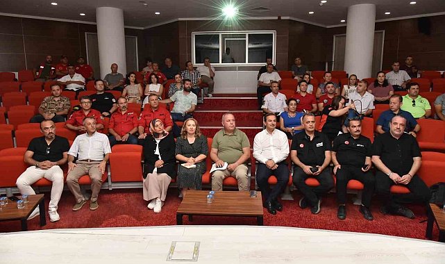Sağlık Müdürlüğünde afet senaryoları ele alındı