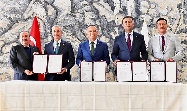 Şahinbey Belediyesi'nden hem eğitime hem spora destek