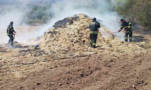 Samanlık yangını itfaiyenin müdahalesiyle kontrol altına alındı