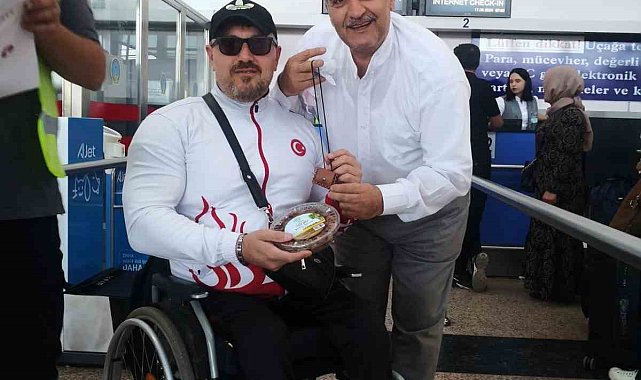 Şampiyona tek kişilik uğurlama