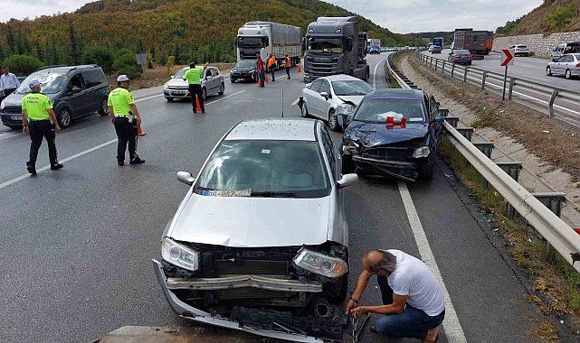 Samsun'da 3 kişinin öldüğü 10 kişinin yaralandığı kaza yerine yakın yine kaza: 6 yaralı