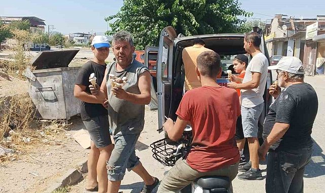 Sanayi esnafını serinleten ikram