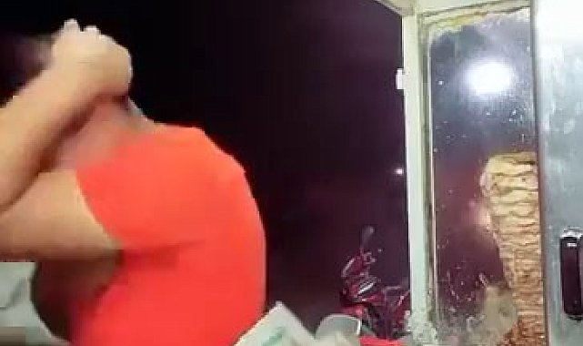 Şanlıurfa'da canlı yayında dönerciye silahlı saldırı