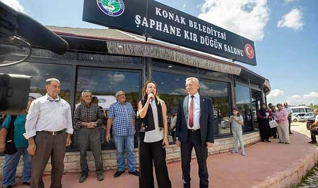 Şaphane'deki düğün salonunu AK Parti yaptı, CHP'li Konak Belediyesi'nin ismi verildi