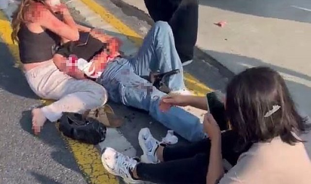 Sefaköy'de metrobüs kazası sonrası yaşanan can pazarı kamerada