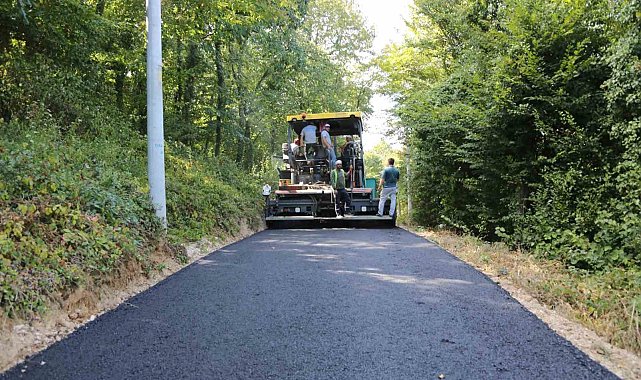 Serdivan'ın yollarında asfalt mesaisi devam ediyor