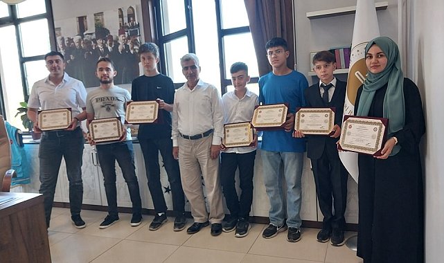 Simav'da 7 öğrenciye hafızlık belgesi
