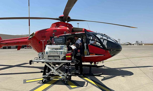 Şırnak'ta ambulans helikopter Umut bebek için havalandı