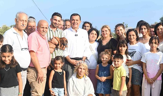 Site sakinleri sokak köpeğini sahiplendi