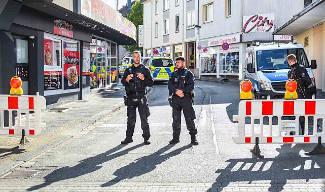 Solingen'deki bıçaklı saldırı soruşturmasında 15 yaşındaki şüpheliye gözaltı