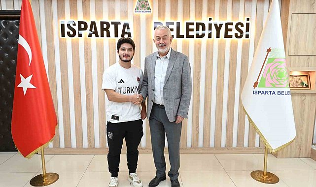 Şükrü Başdeğirmen: "Milli haltercimiz Furkan'a Paris'te başarılar diliyoruz"