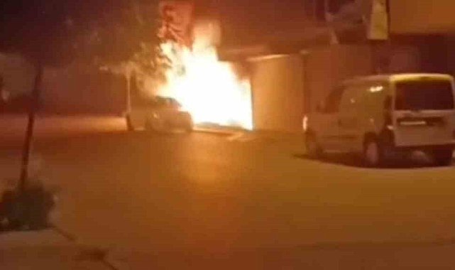 Sultanbeyli'de yatak imalathanesinde yangın paniği