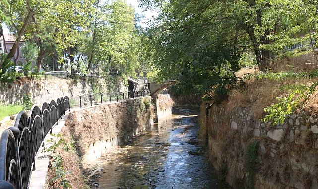 Tabakhane Deresi'ndeki kapsamlı temizlik çalışması tamamlandı