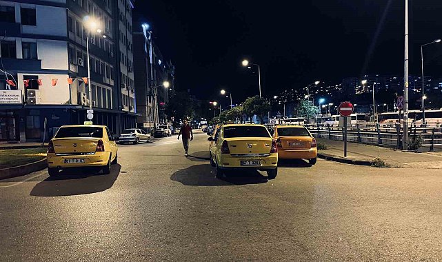 Taksi durağına gizemli telefon: "Abi kaçın duraktan, bomba var patlayacak, canınızı kurtarın"