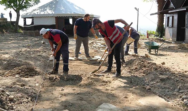 Tarihi gün yüzüne belediye çalışanları çıkartıyor